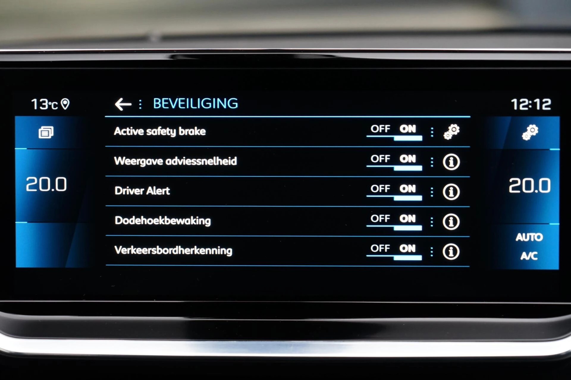 Hoofdafbeelding Peugeot 208