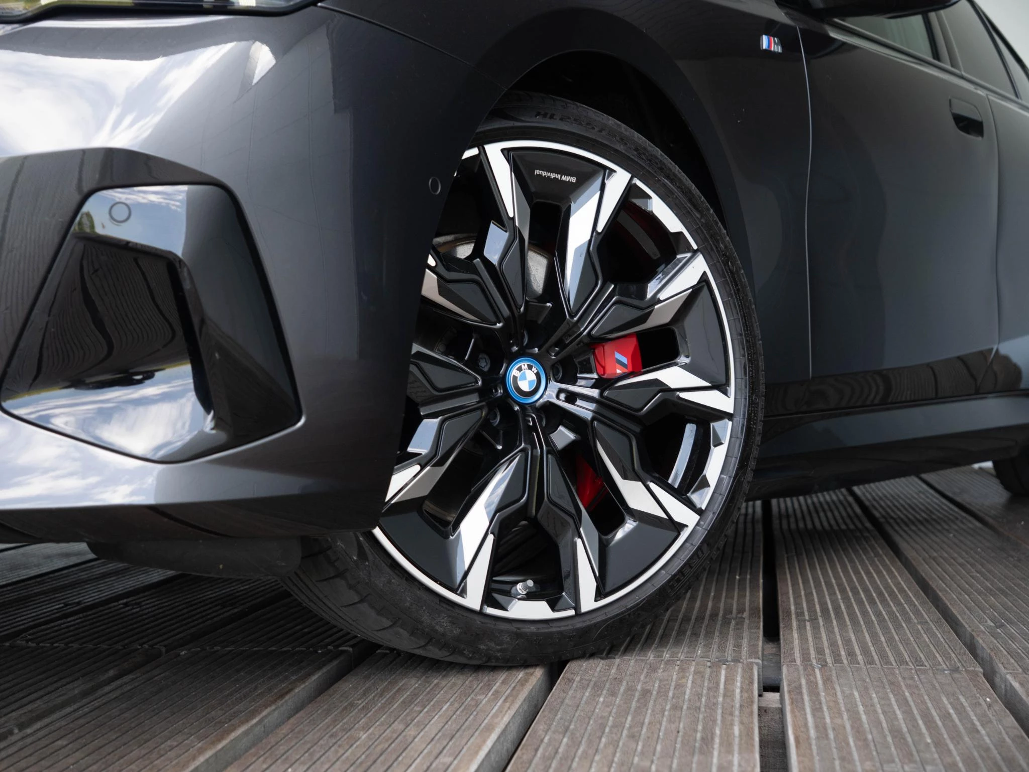 Hoofdafbeelding BMW i5