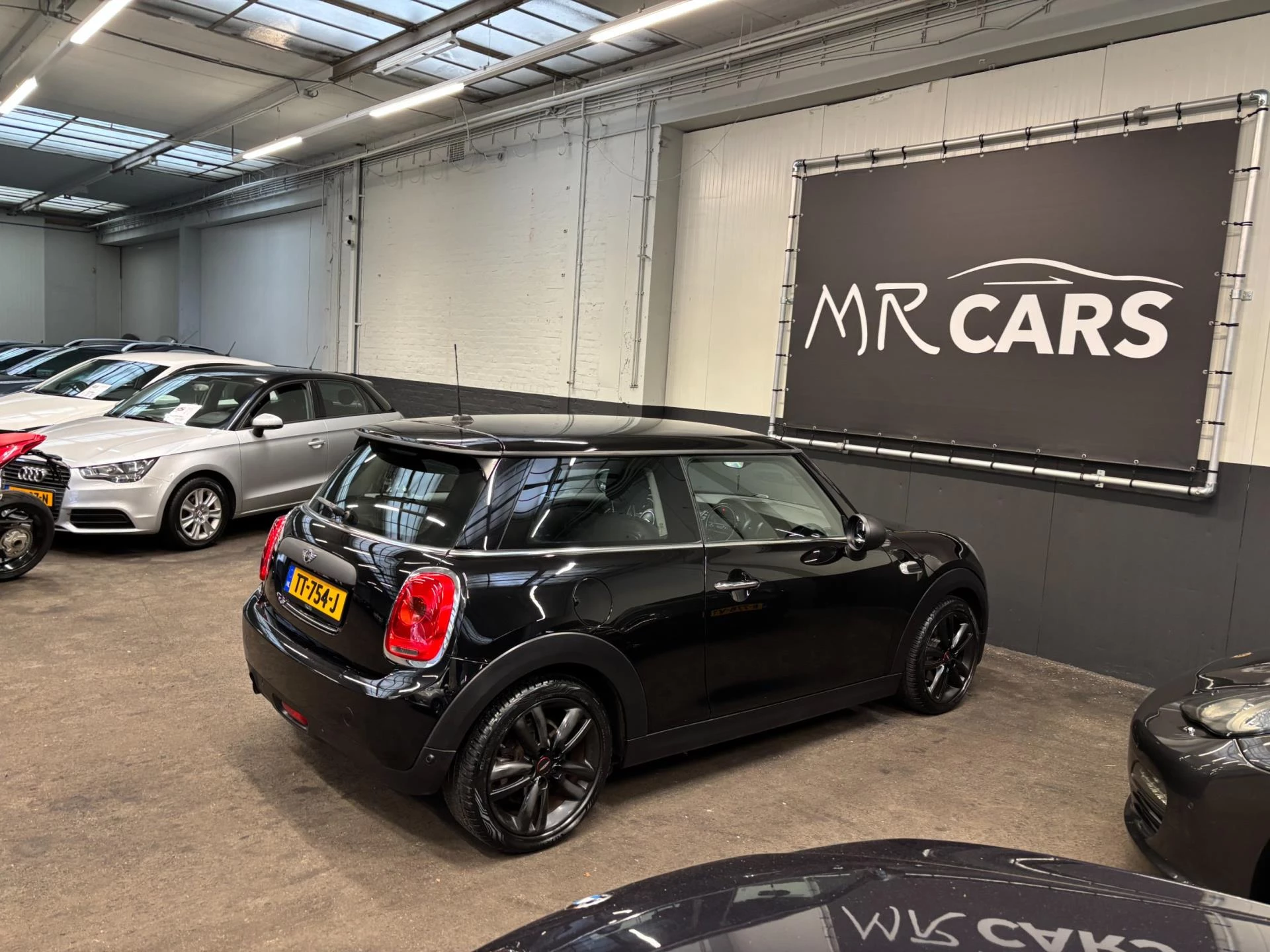 Hoofdafbeelding MINI One