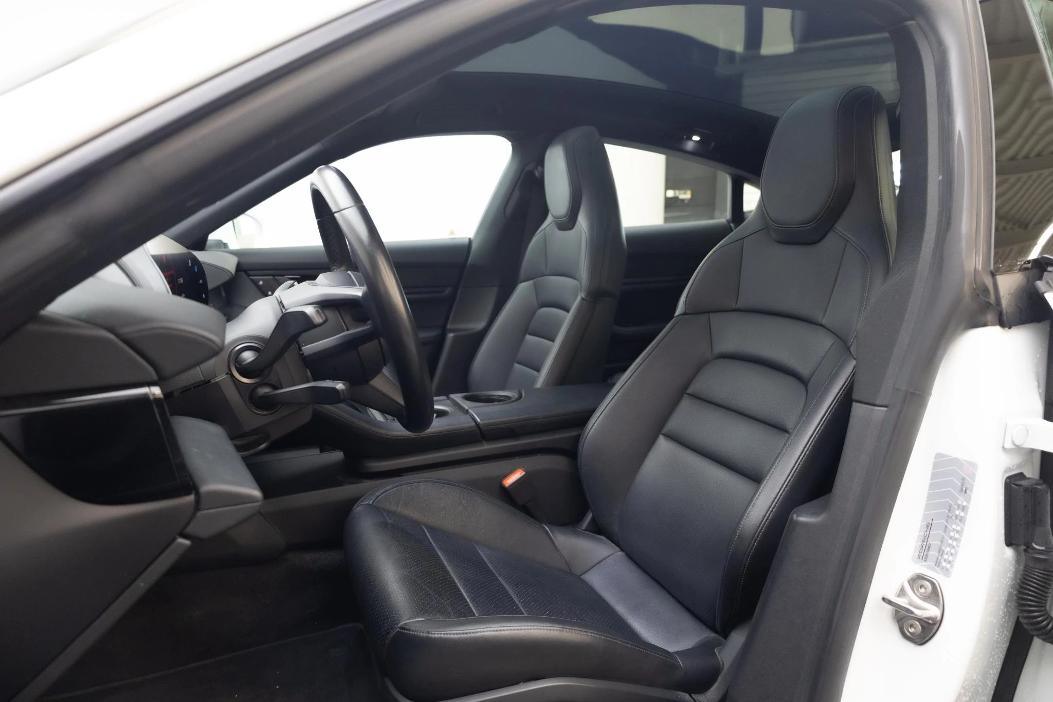 Hoofdafbeelding Porsche Taycan