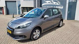 Hoofdafbeelding Renault Scénic Renault Scénic 1.6i 16V Navigatie / Cruise Control / Nieuwe APK