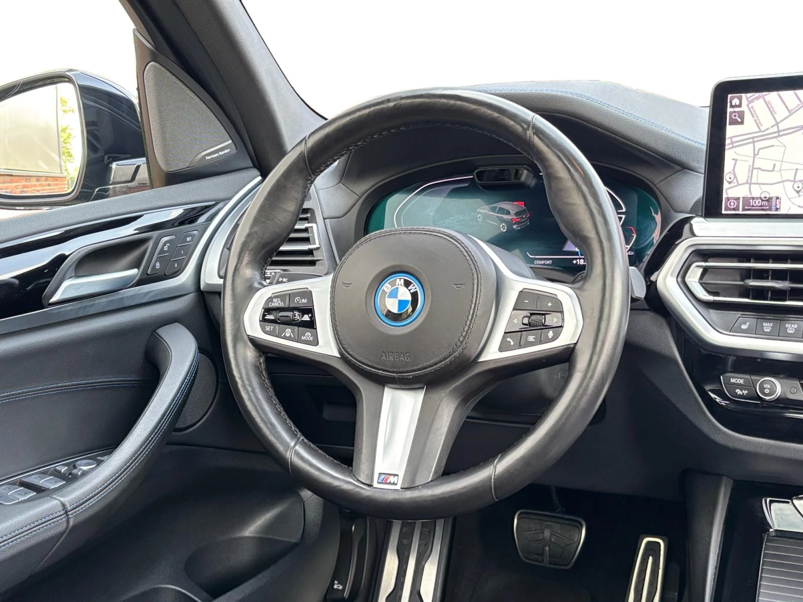 Hoofdafbeelding BMW iX3