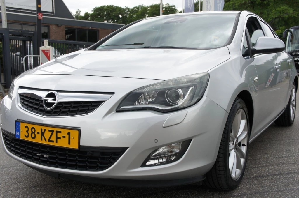 Hoofdafbeelding Opel Astra