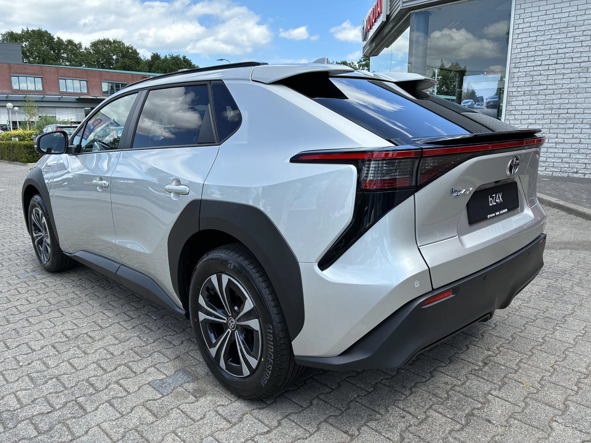 Hoofdafbeelding Toyota bZ4X
