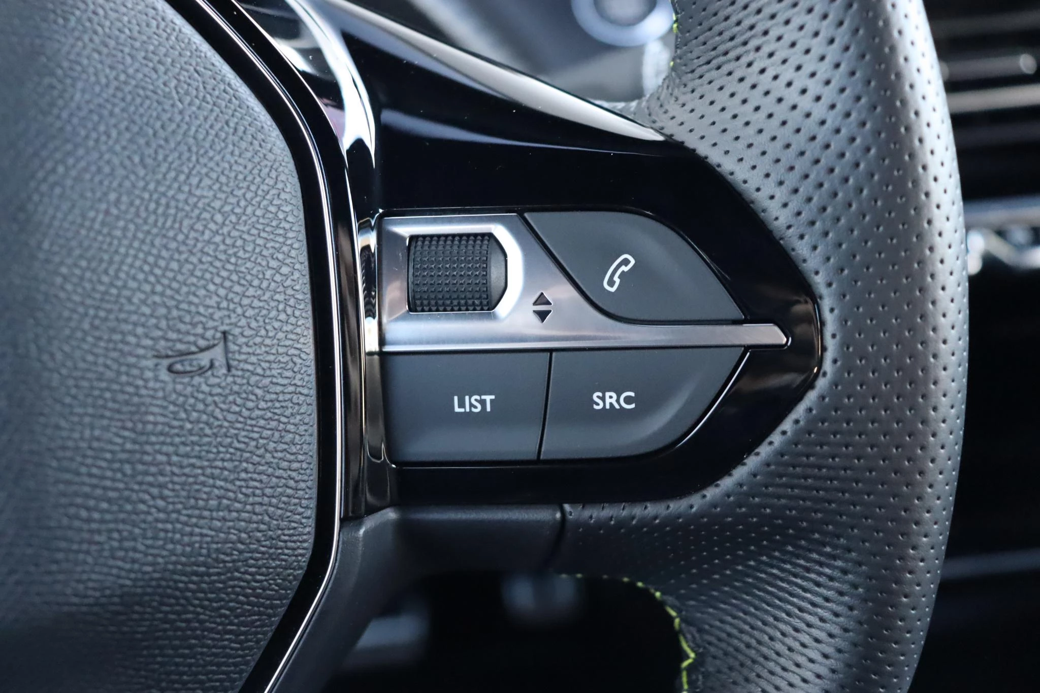 Hoofdafbeelding Peugeot e-208