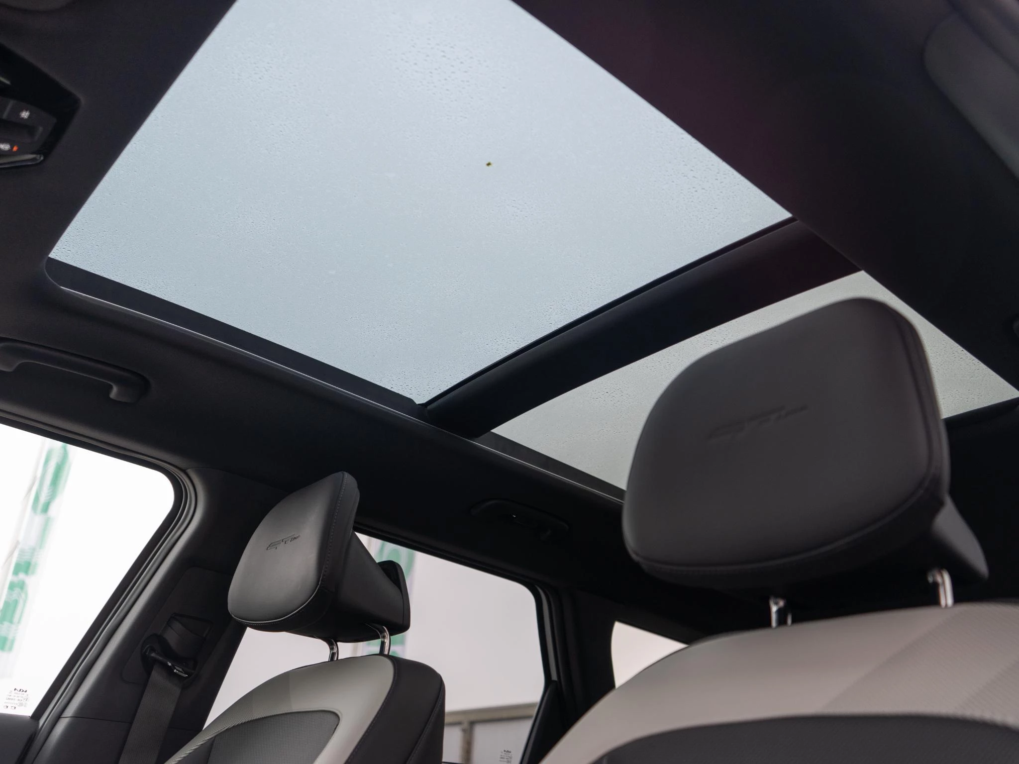 Hoofdafbeelding Kia EV5