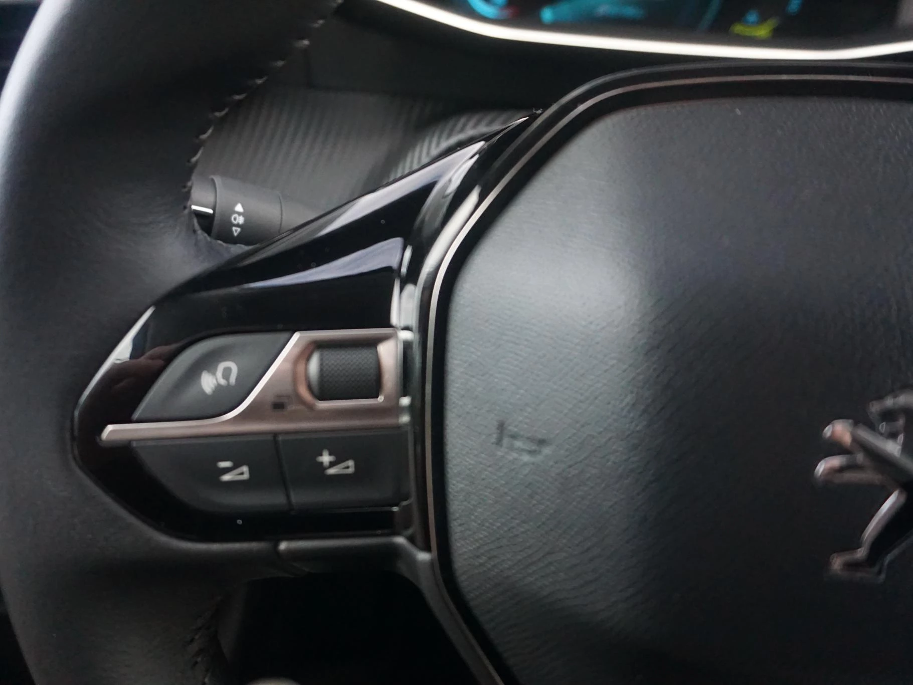 Hoofdafbeelding Peugeot e-208