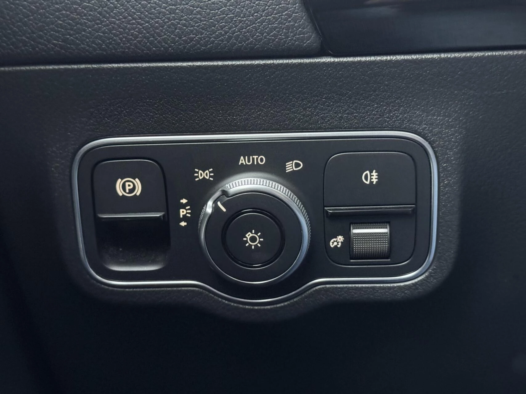 Hoofdafbeelding Mercedes-Benz EQA