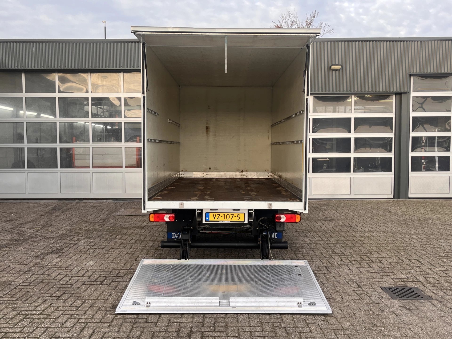 Hoofdafbeelding Nissan Cabstar