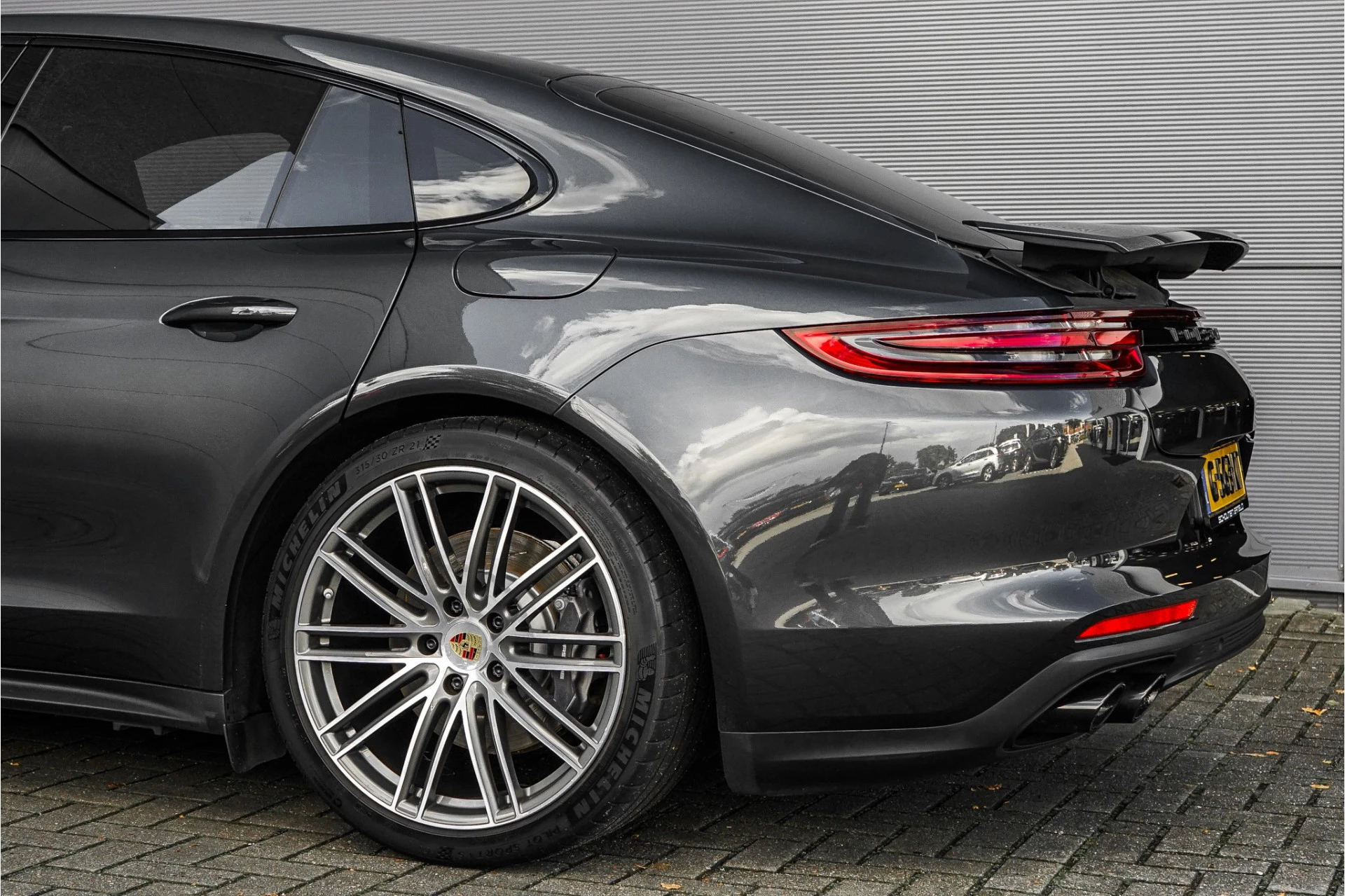 Hoofdafbeelding Porsche Panamera