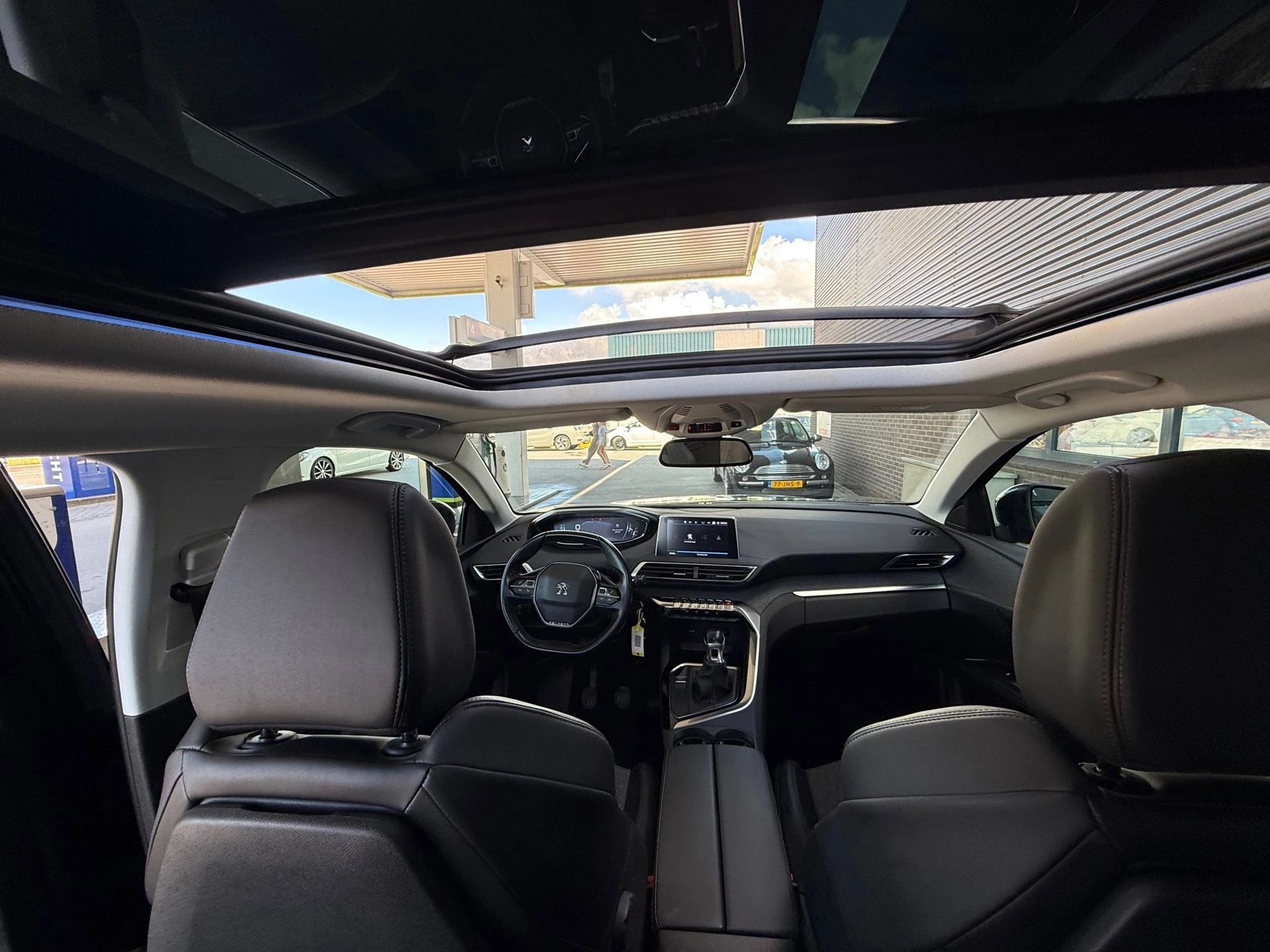 Hoofdafbeelding Peugeot 5008