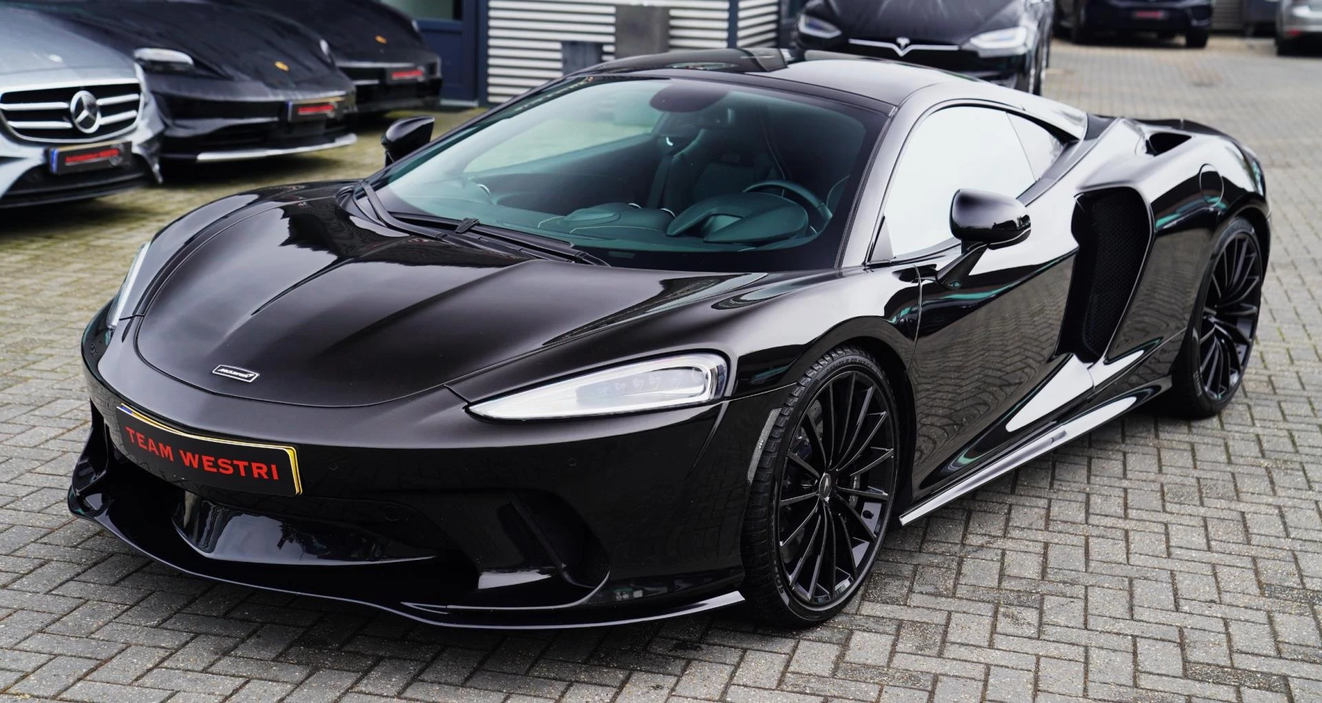 Hoofdafbeelding McLaren GT