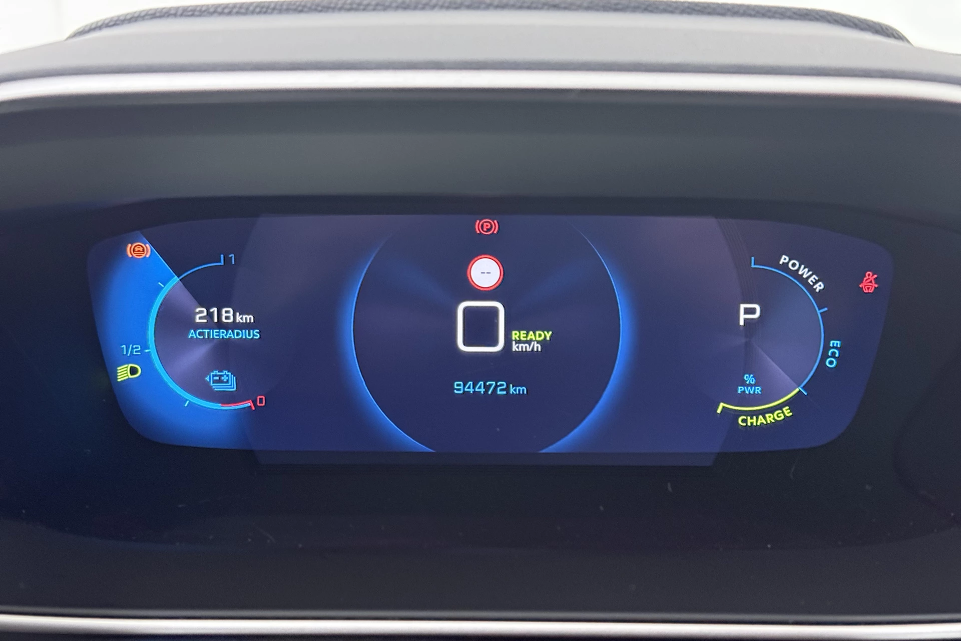 Hoofdafbeelding Peugeot e-208