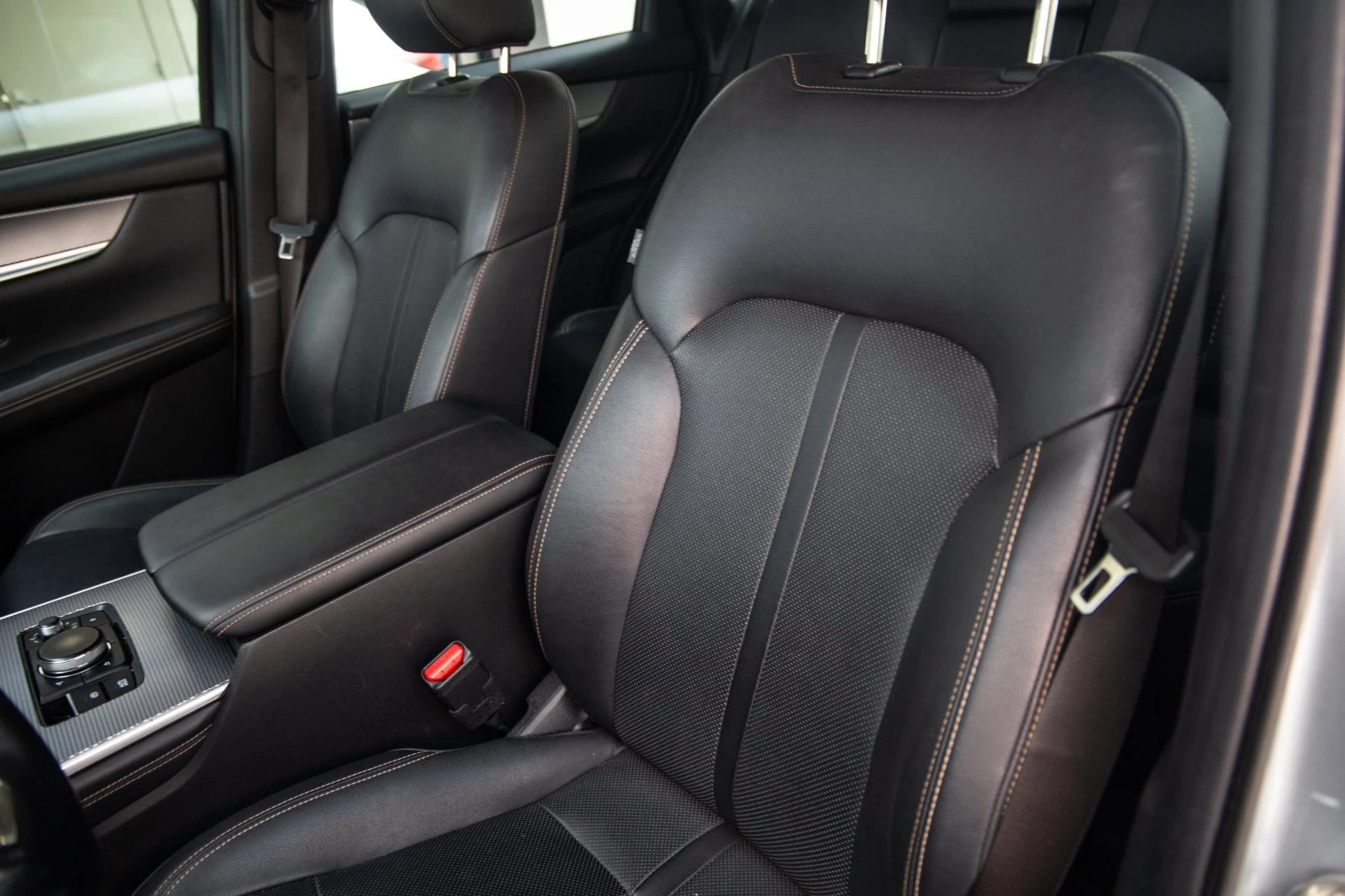 Hoofdafbeelding Mazda CX-60