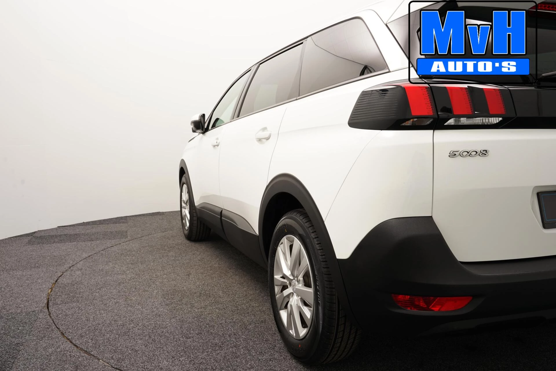 Hoofdafbeelding Peugeot 5008