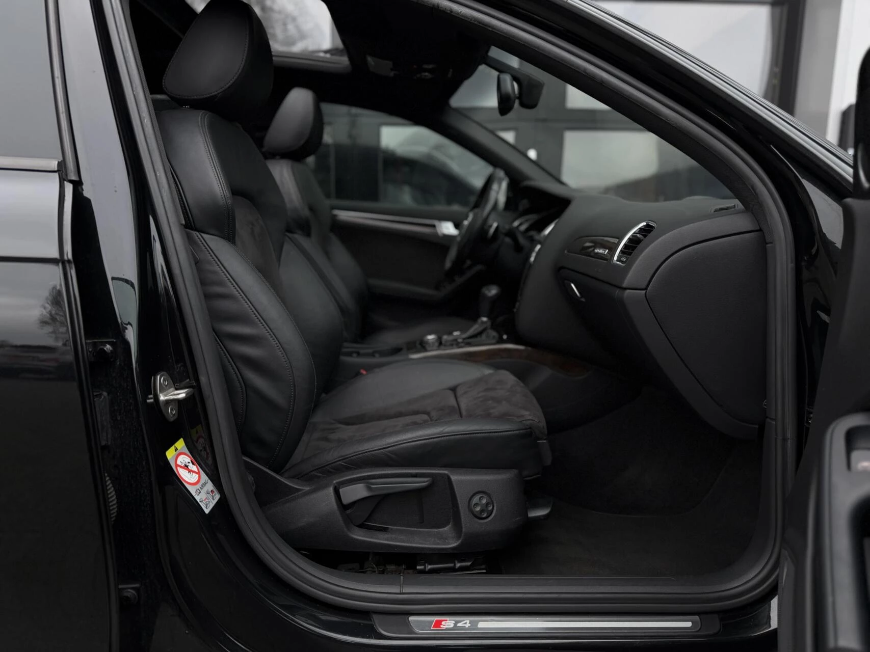 Hoofdafbeelding Audi S4