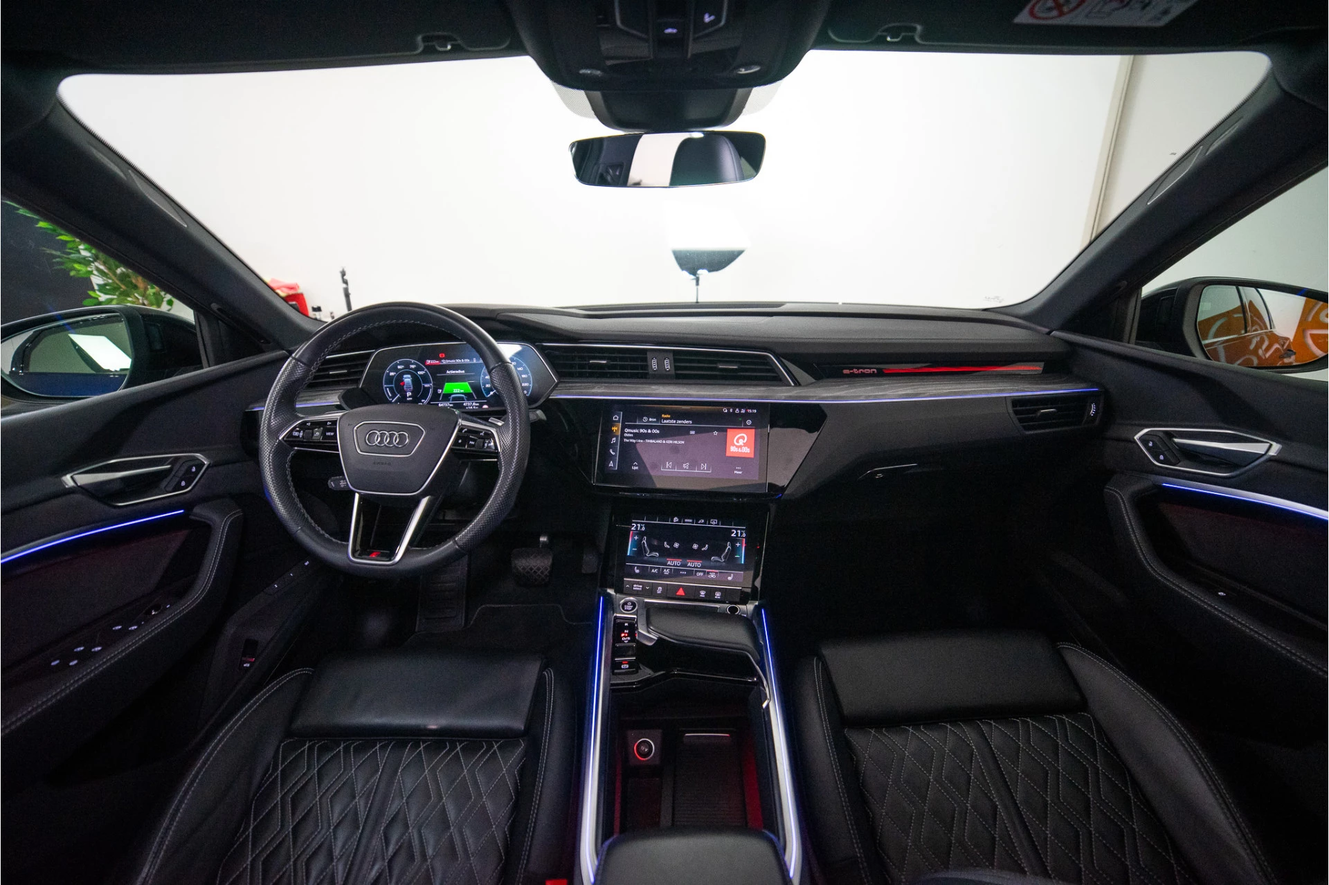 Hoofdafbeelding Audi e-tron
