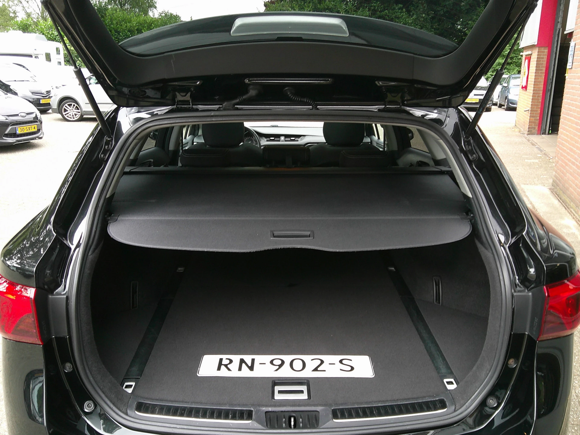 Hoofdafbeelding Toyota Avensis