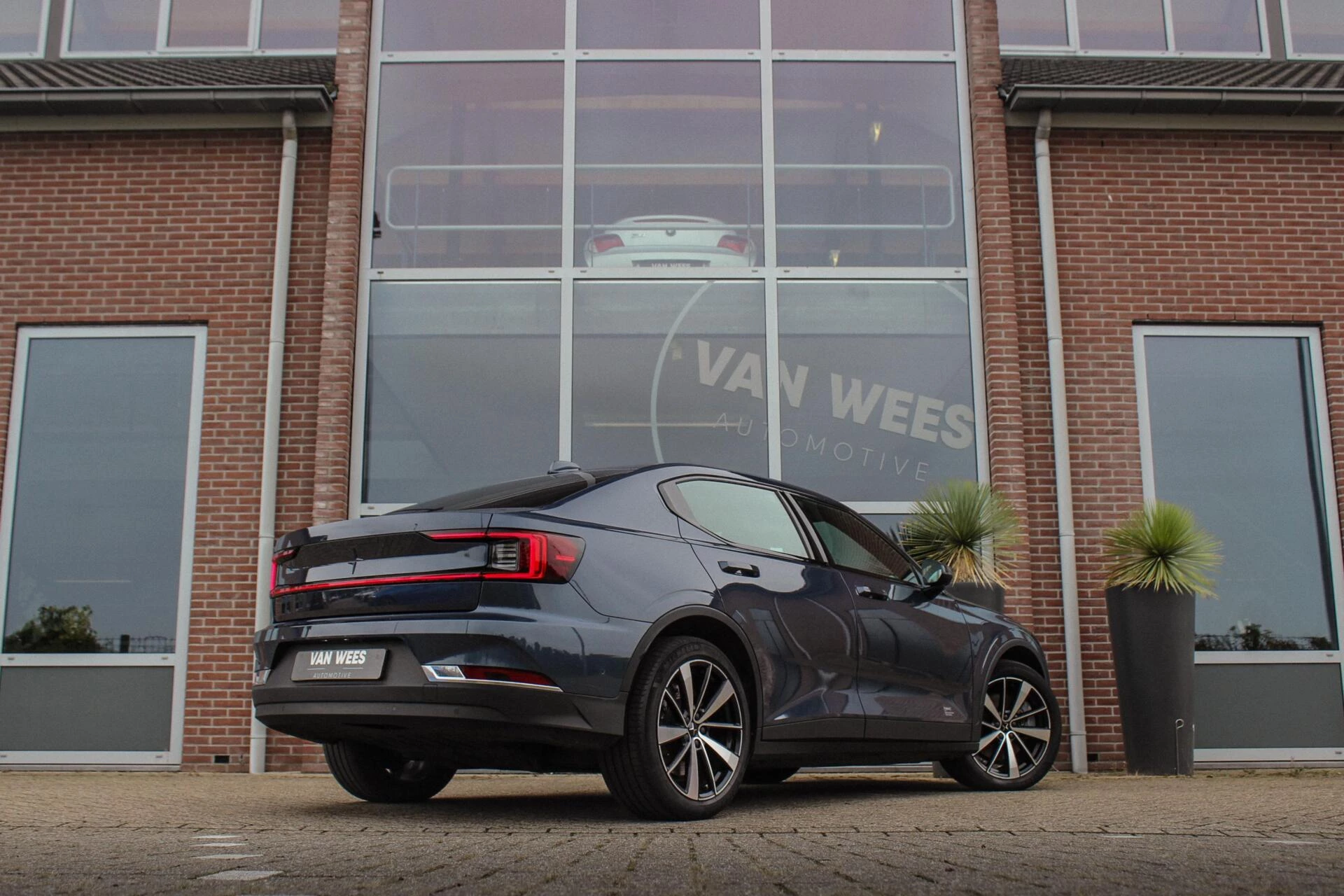 Hoofdafbeelding Polestar 2