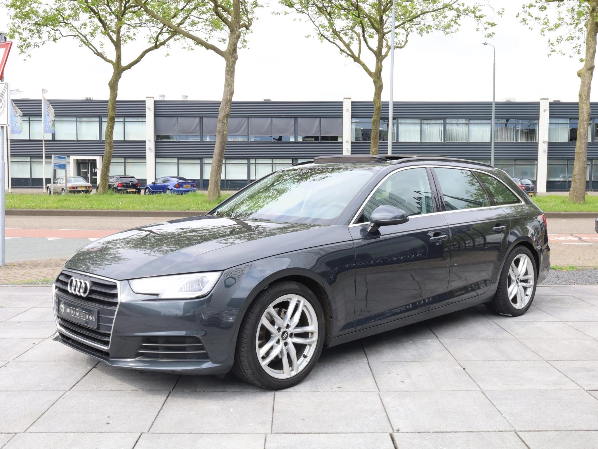 Hoofdafbeelding Audi A4