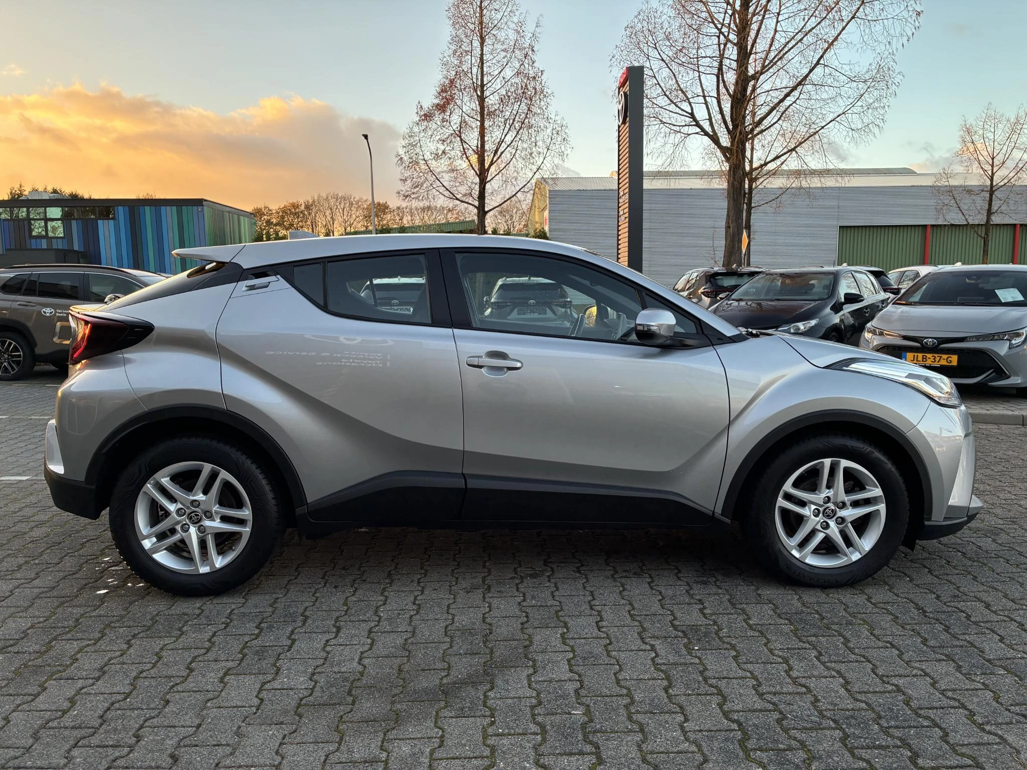 Hoofdafbeelding Toyota C-HR