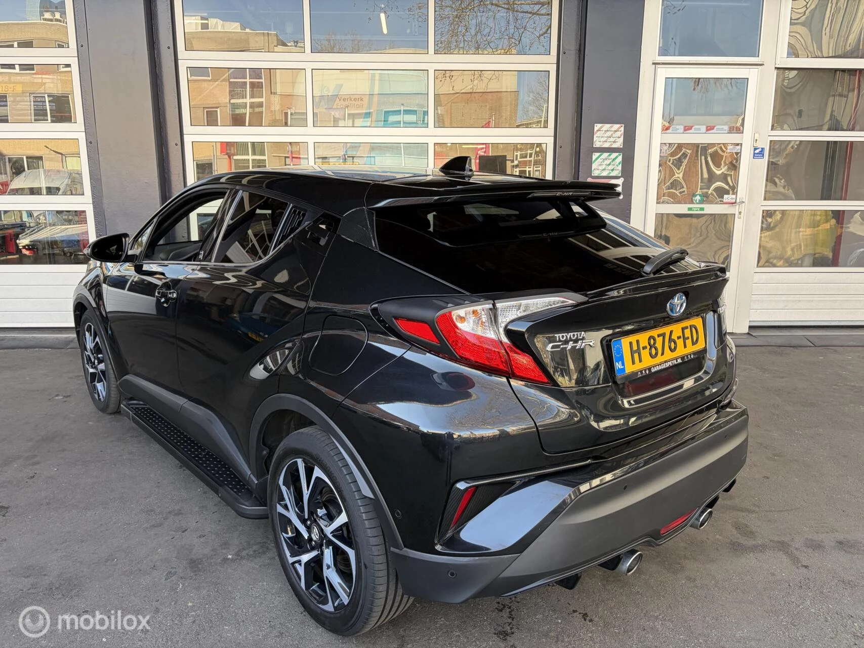 Hoofdafbeelding Toyota C-HR