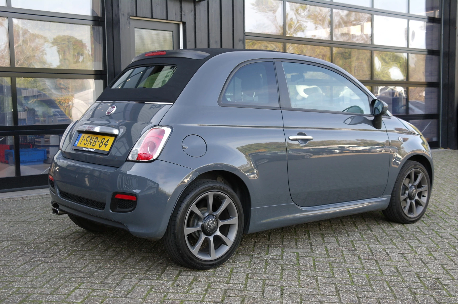 Hoofdafbeelding Fiat 500C