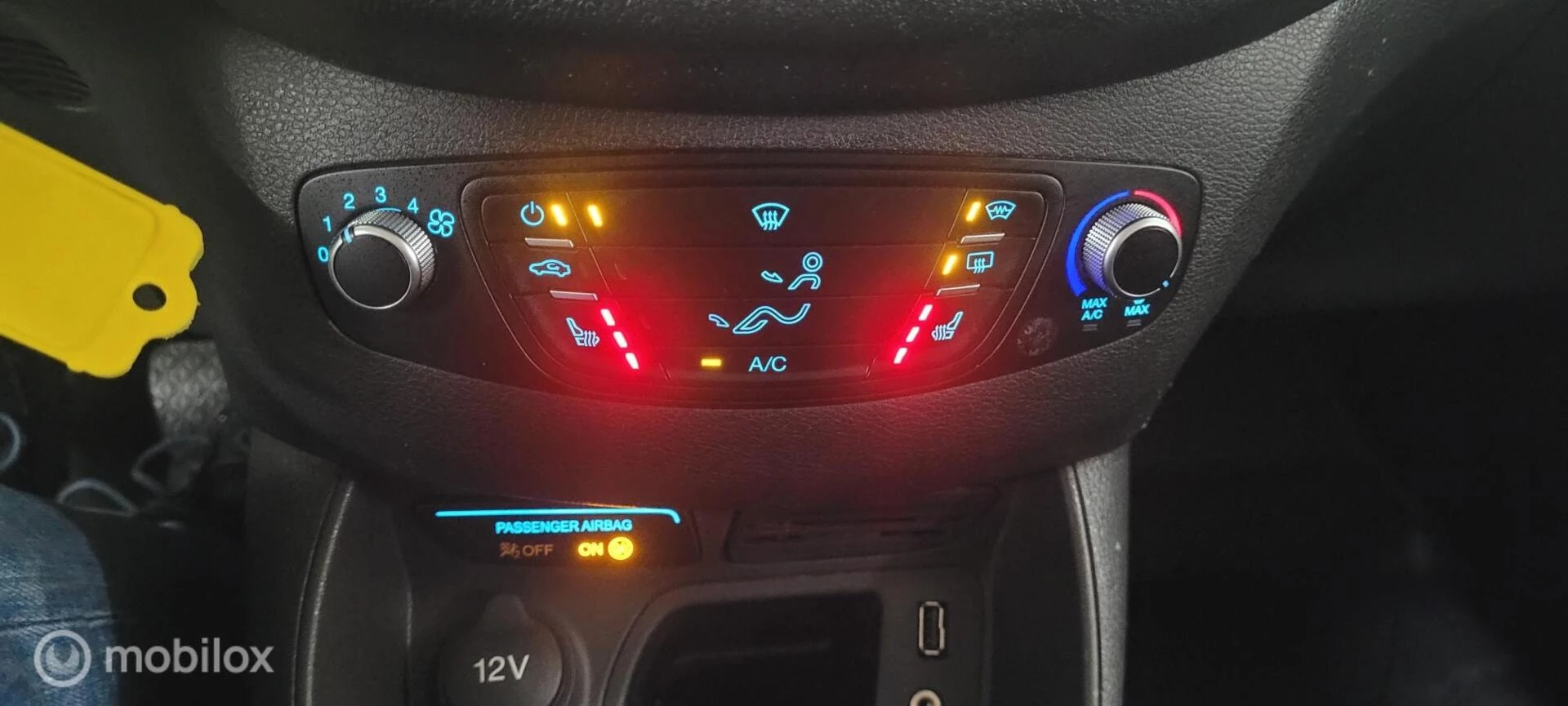 Hoofdafbeelding Ford Transit Courier