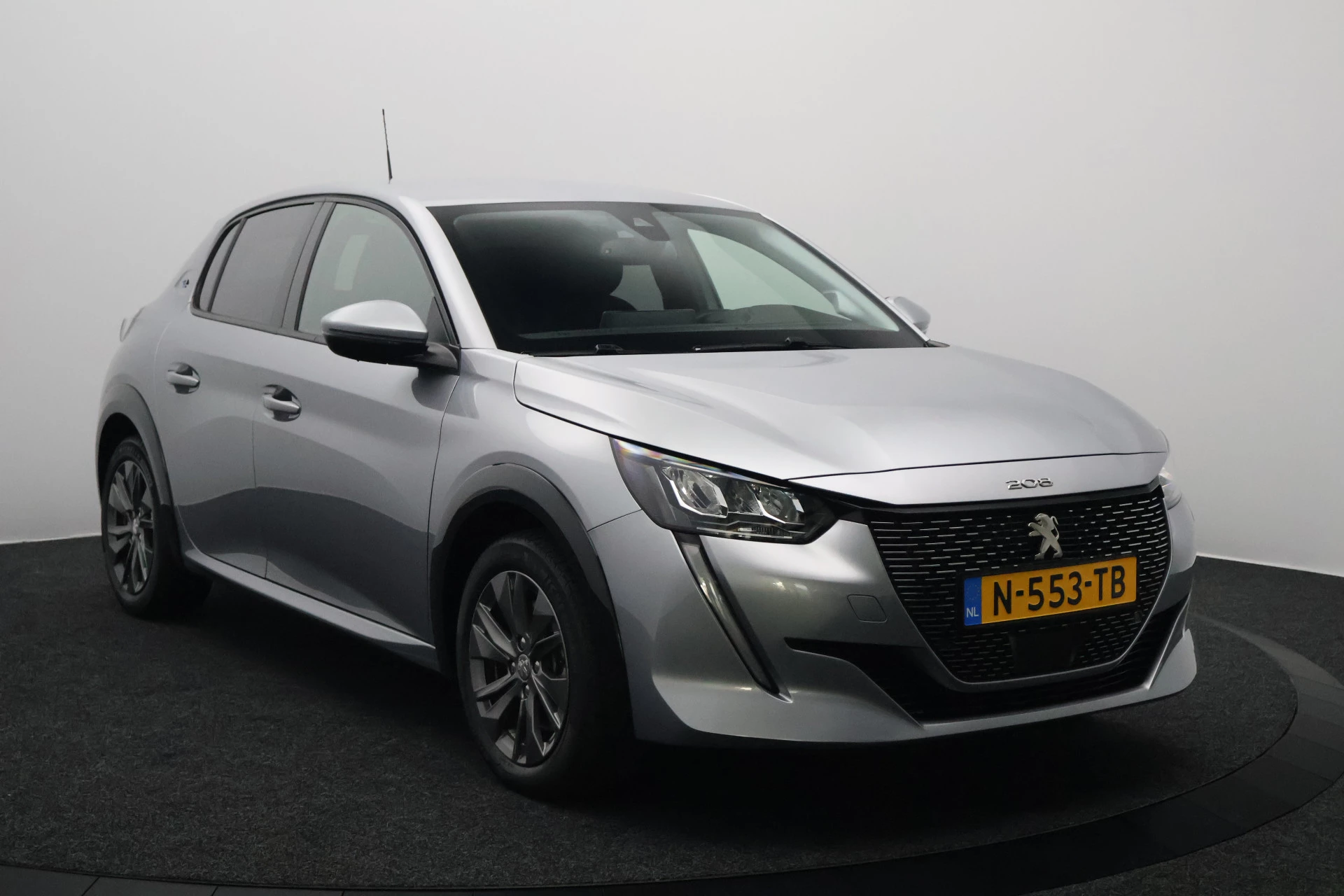 Hoofdafbeelding Peugeot e-208