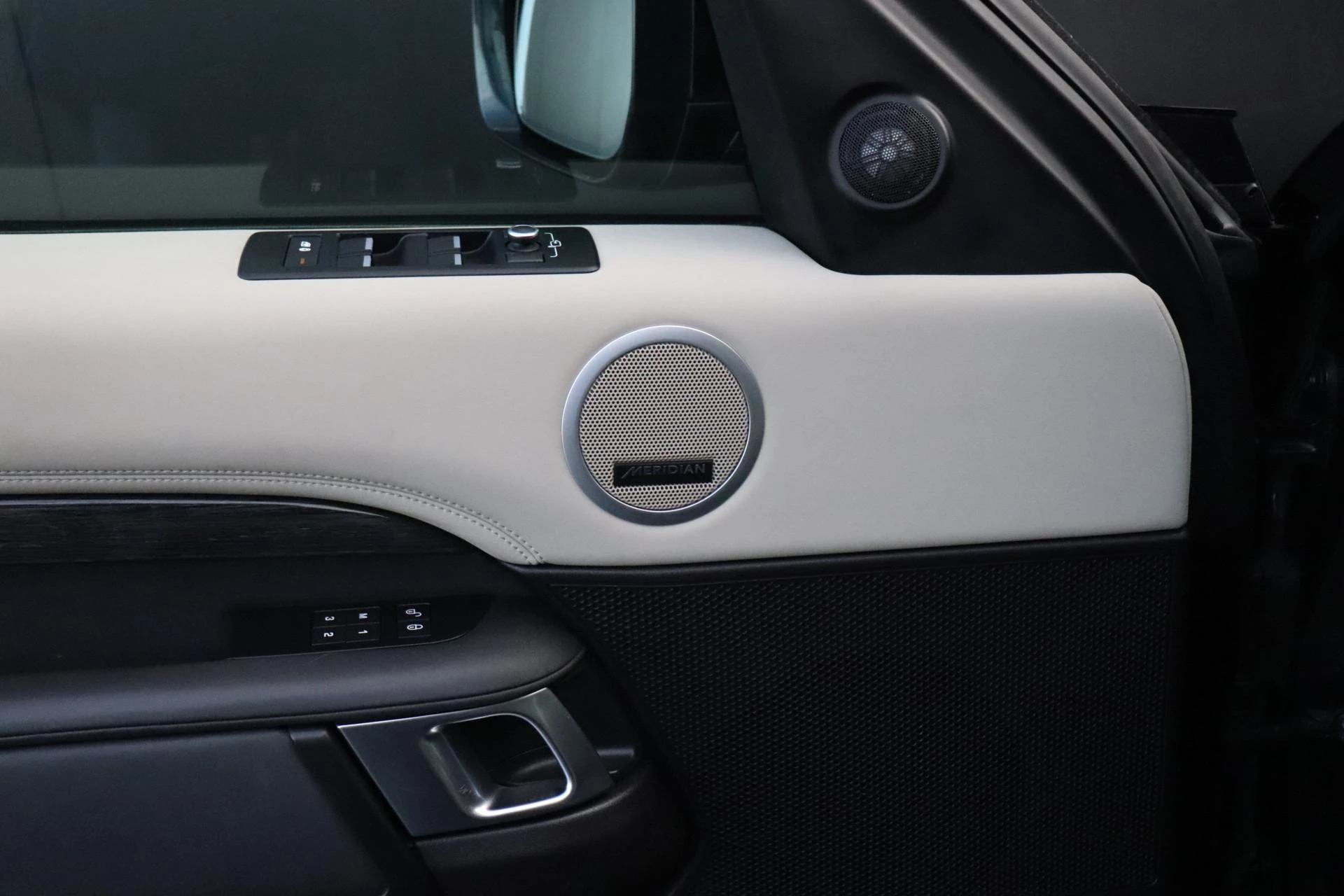 Hoofdafbeelding Land Rover Discovery