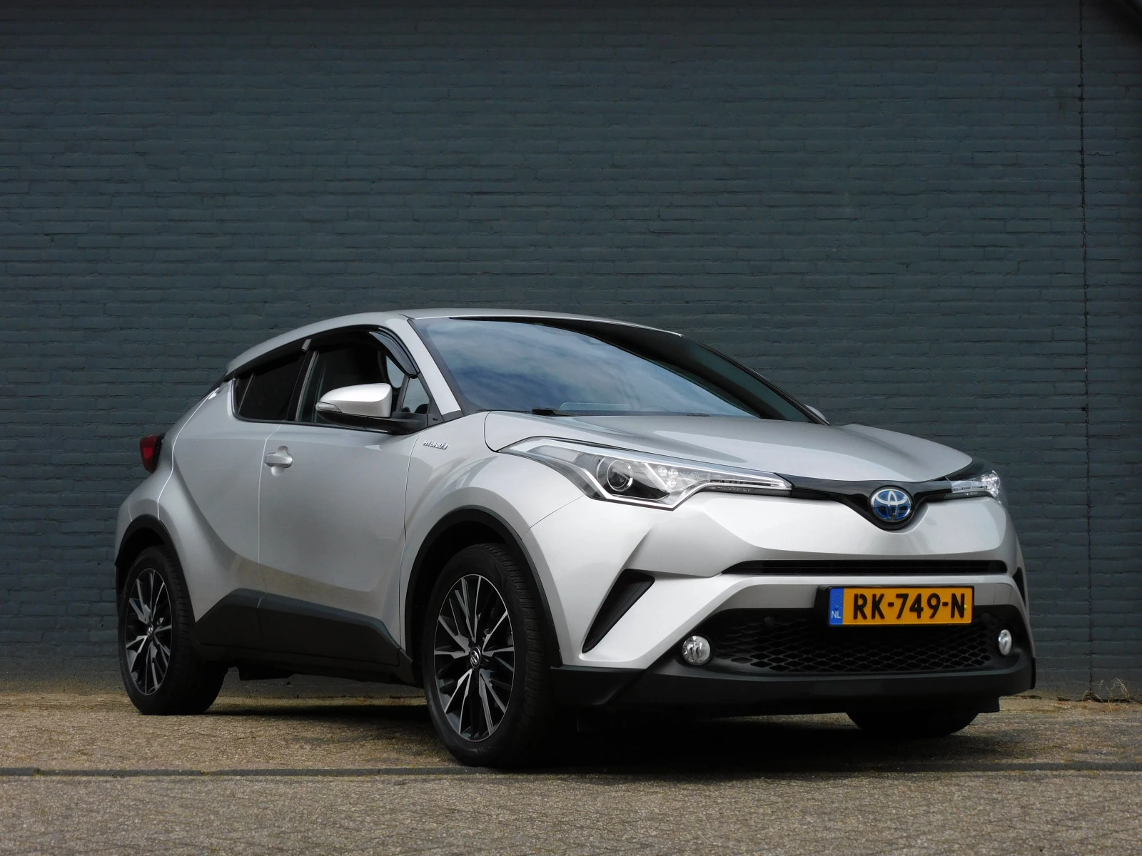 Hoofdafbeelding Toyota C-HR