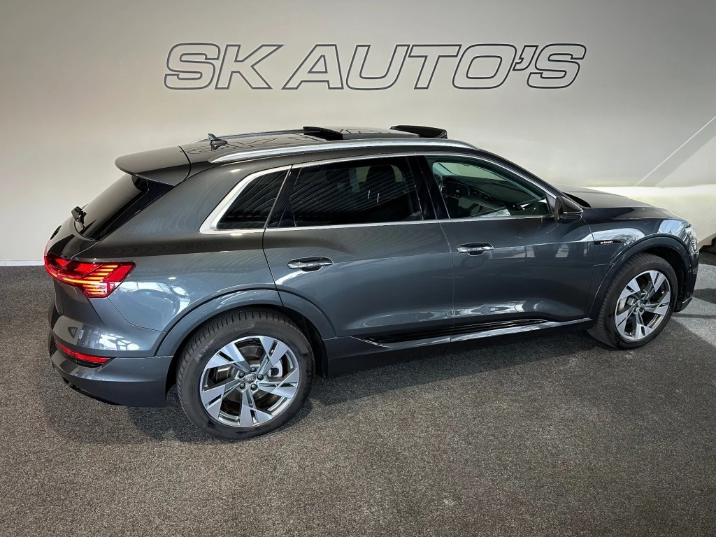 Hoofdafbeelding Audi e-tron