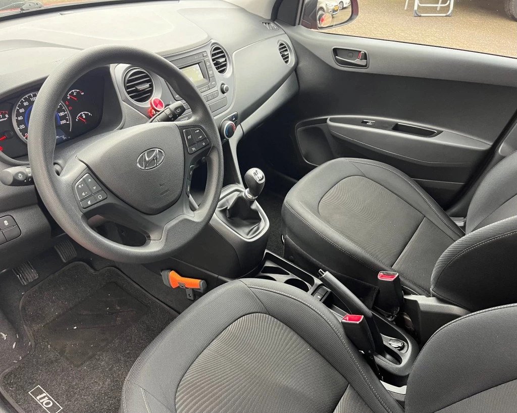 Hoofdafbeelding Hyundai i10