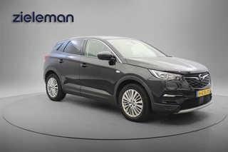 Opel Grandland X 1.2 Turbo Business Executive Automaat - Carplay, Navi, Cruise, Clima