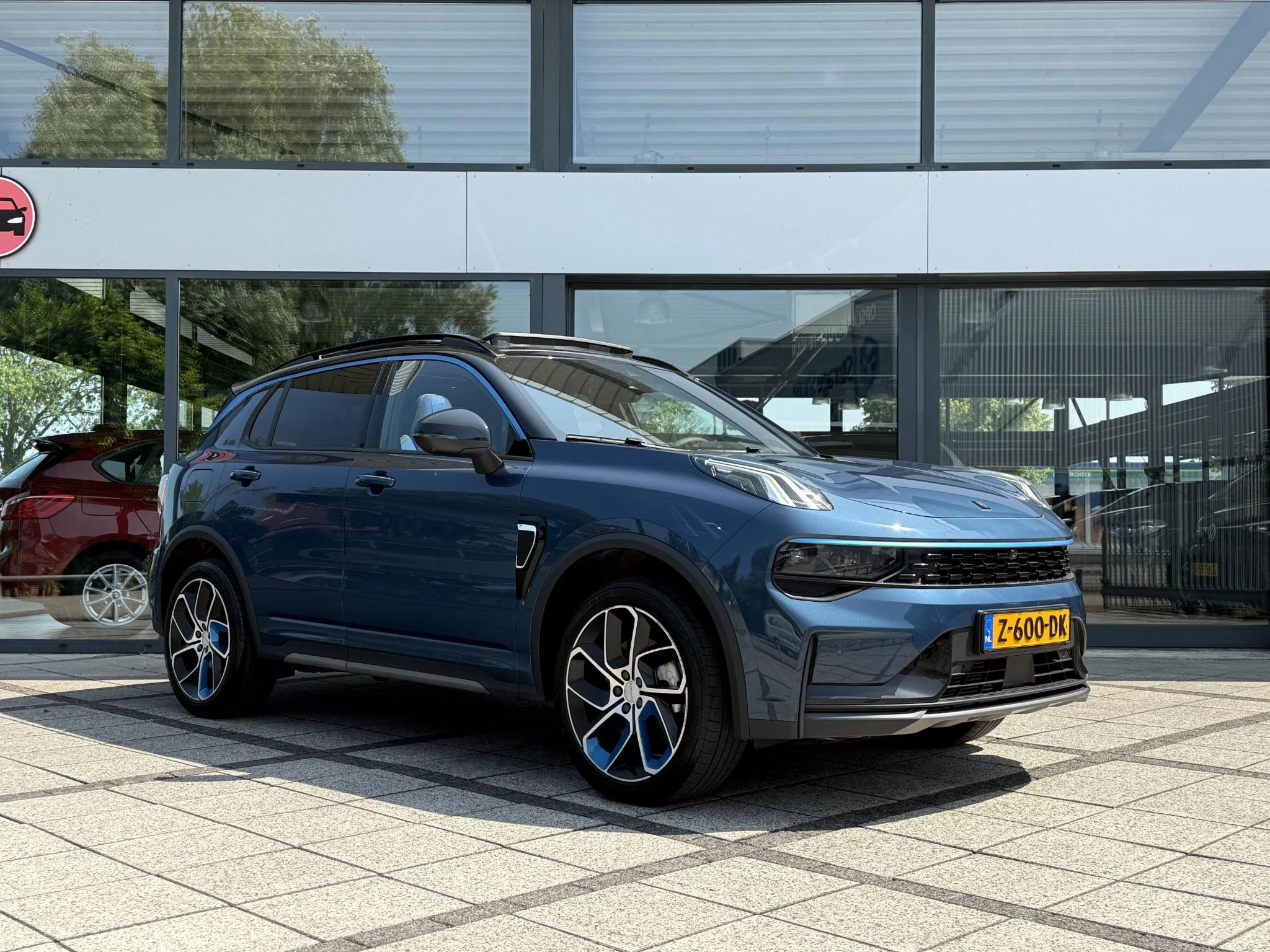 Hoofdafbeelding Lynk & Co 01