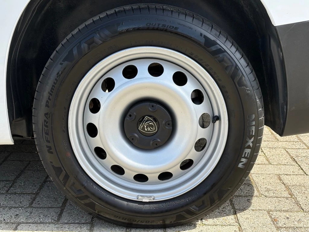 Hoofdafbeelding Peugeot Partner