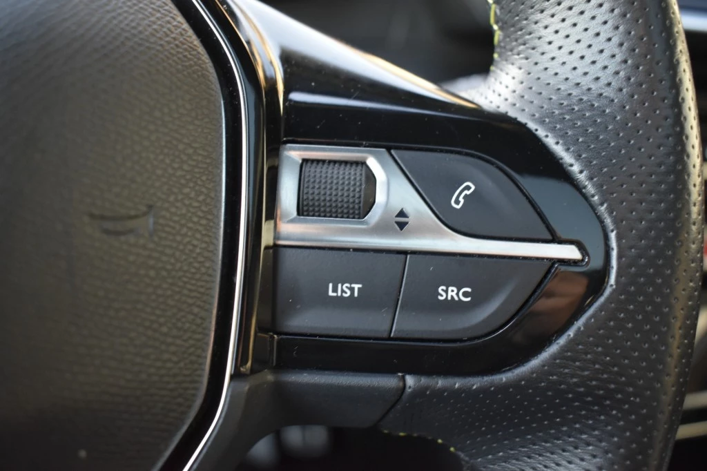 Hoofdafbeelding Peugeot e-208