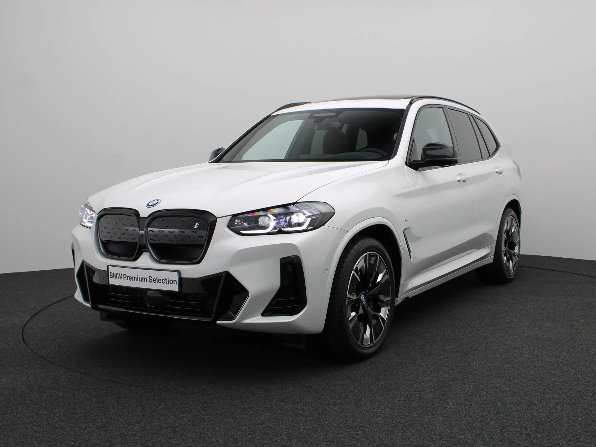 Hoofdafbeelding BMW iX3