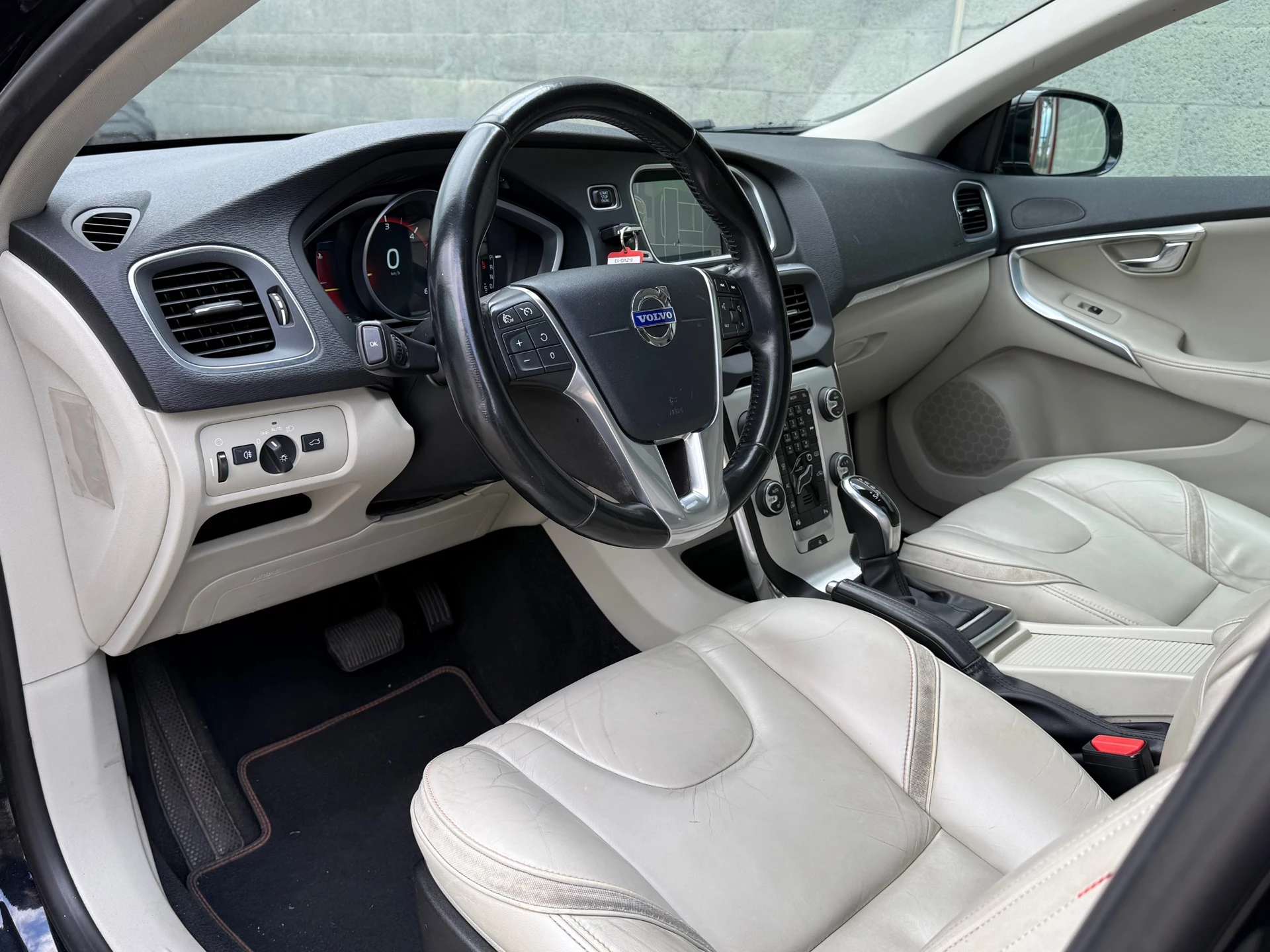 Hoofdafbeelding Volvo V40