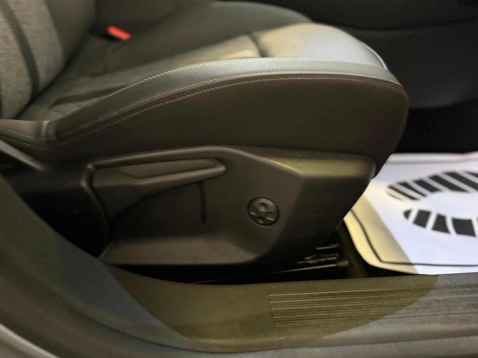 Hoofdafbeelding Peugeot 408