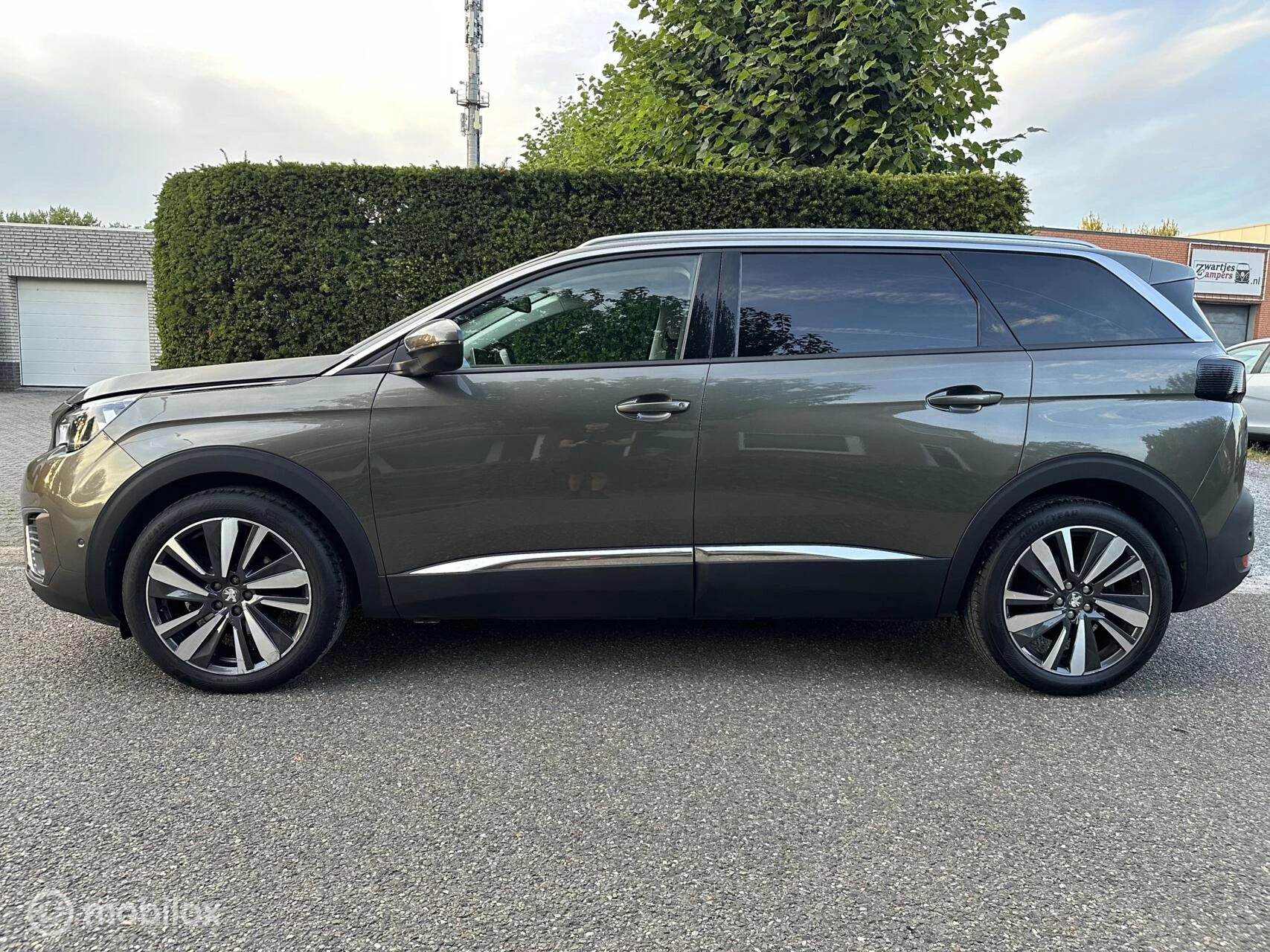 Hoofdafbeelding Peugeot 5008