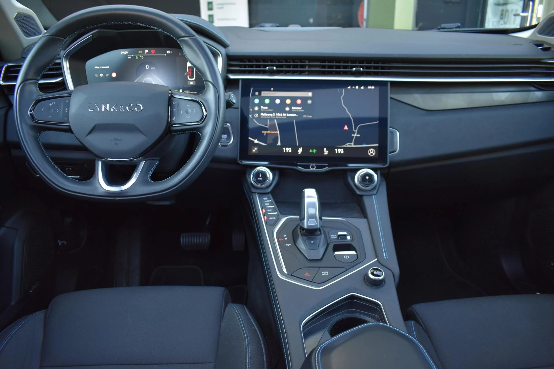 Hoofdafbeelding Lynk & Co 01