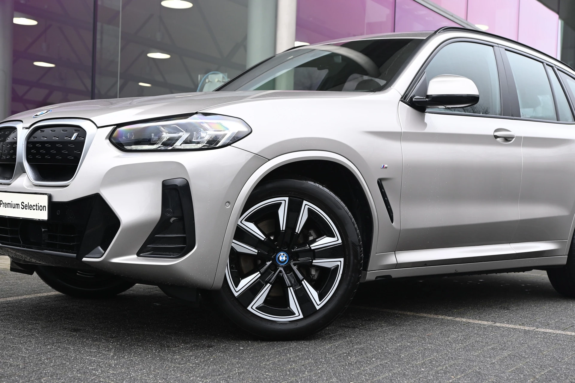 Hoofdafbeelding BMW iX3