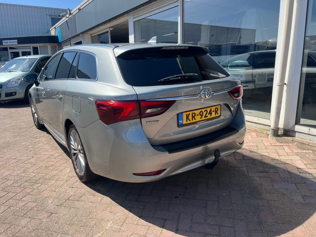 Hoofdafbeelding Toyota Avensis