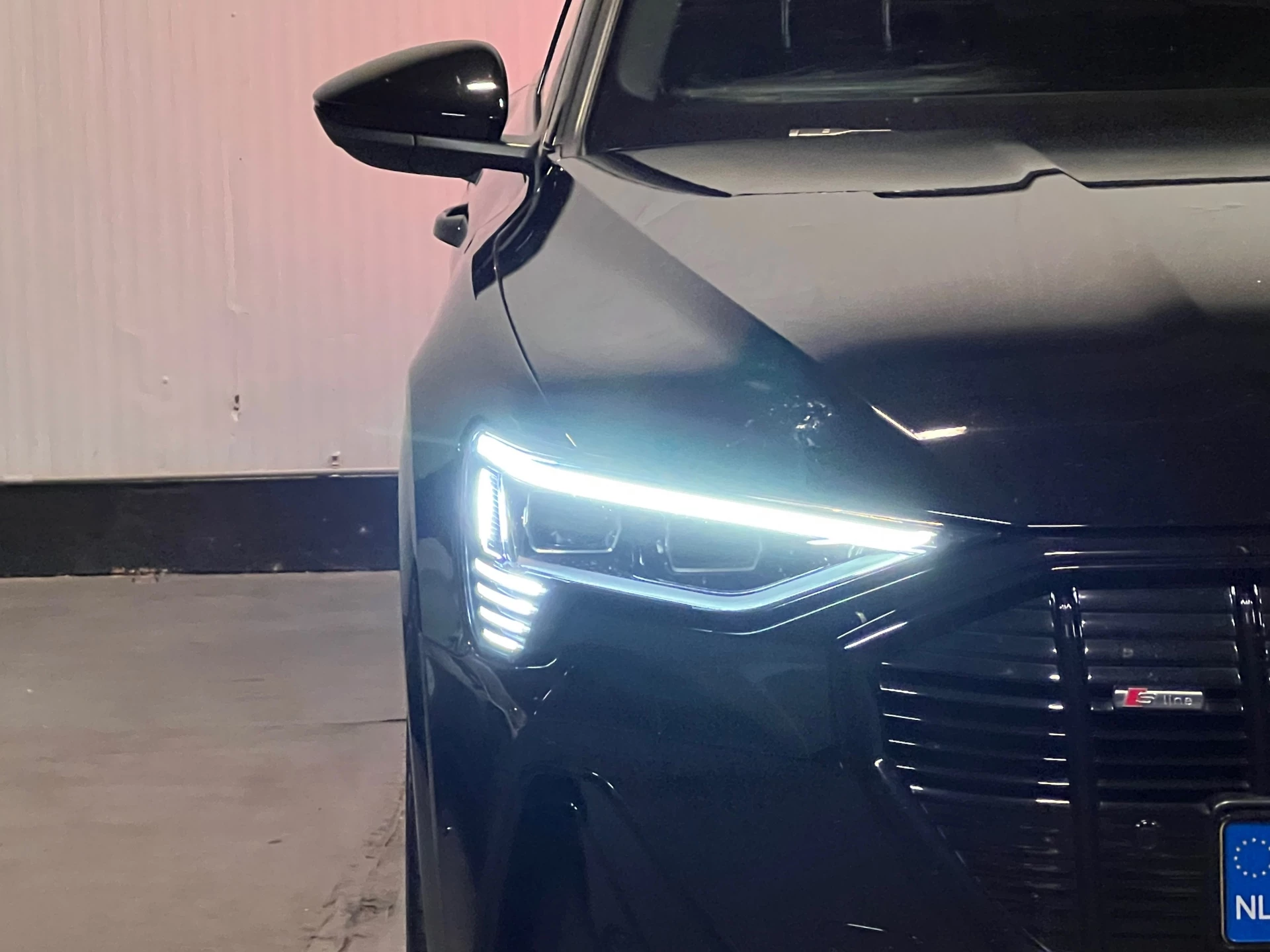 Hoofdafbeelding Audi e-tron