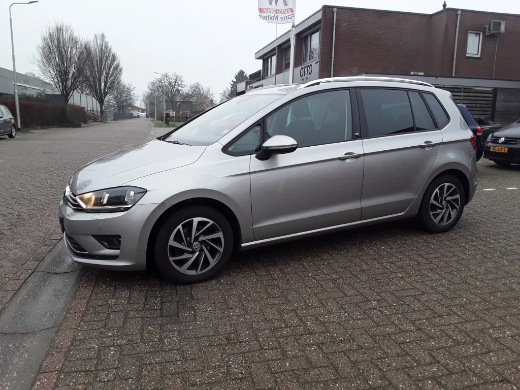 Hoofdafbeelding Volkswagen Golf Sportsvan