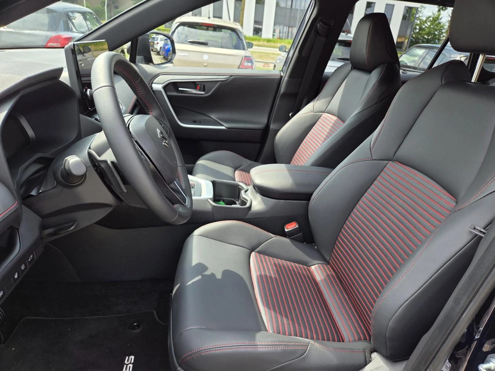Hoofdafbeelding Suzuki Across