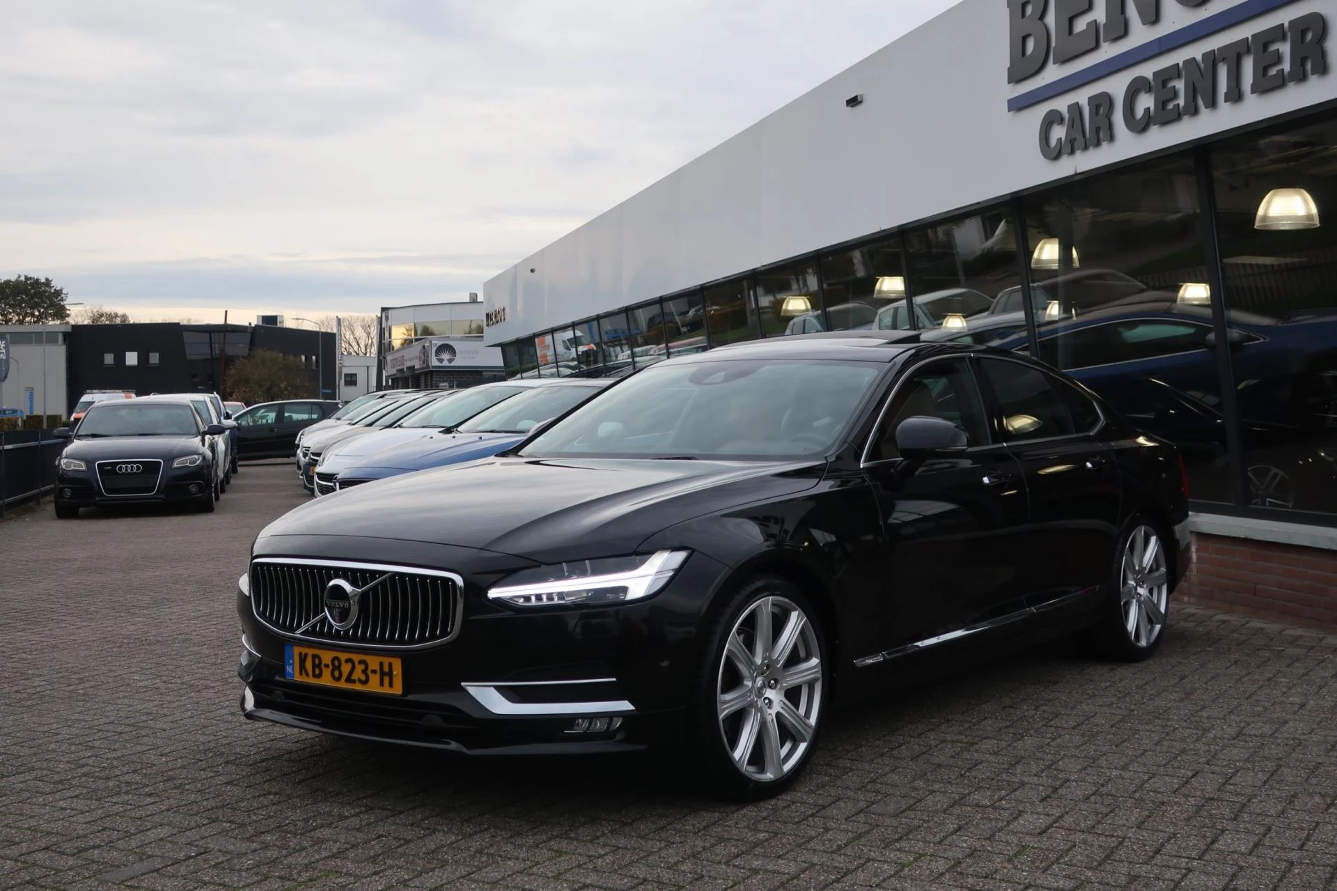 Hoofdafbeelding Volvo S90