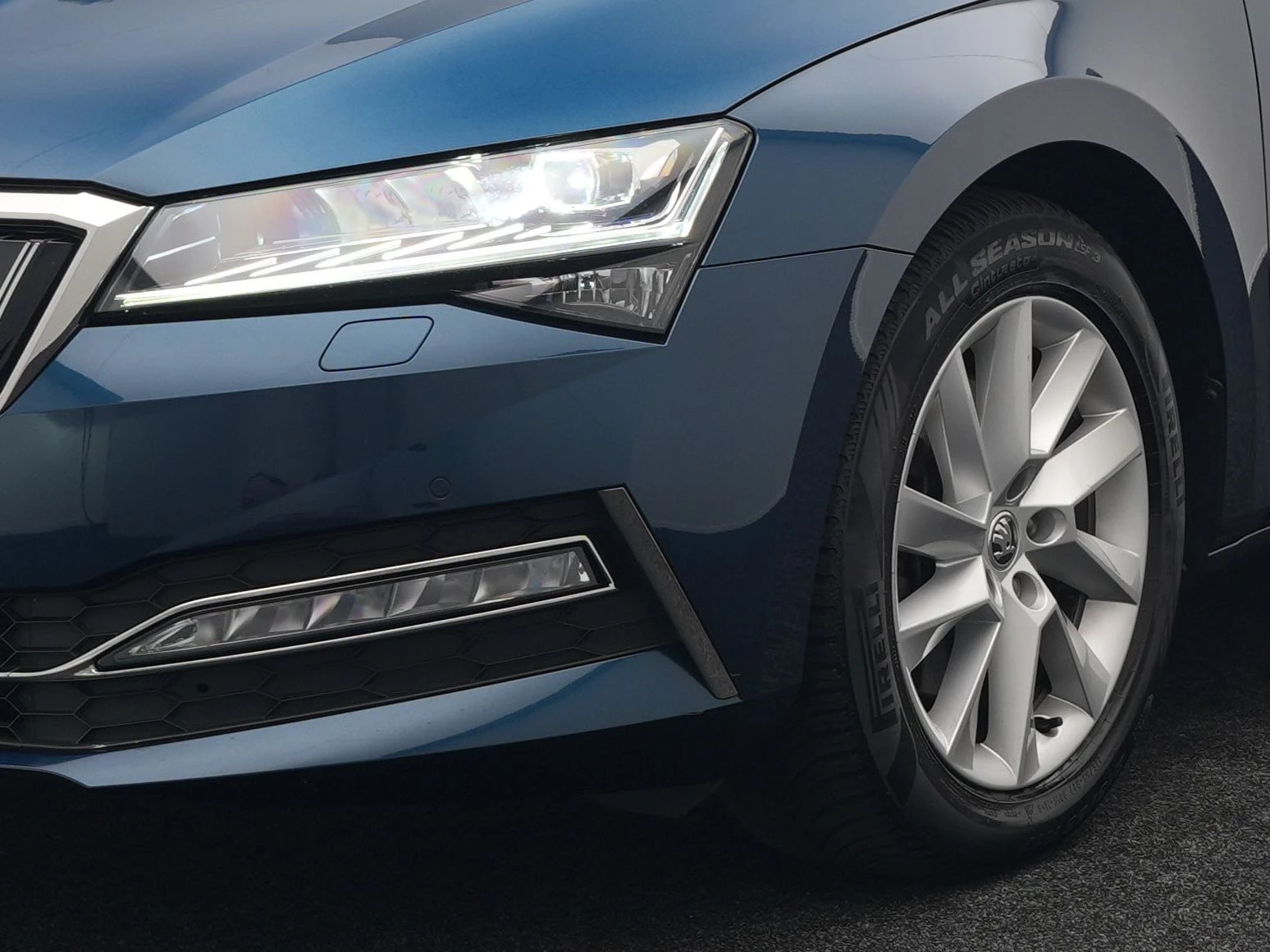 Hoofdafbeelding Škoda Superb