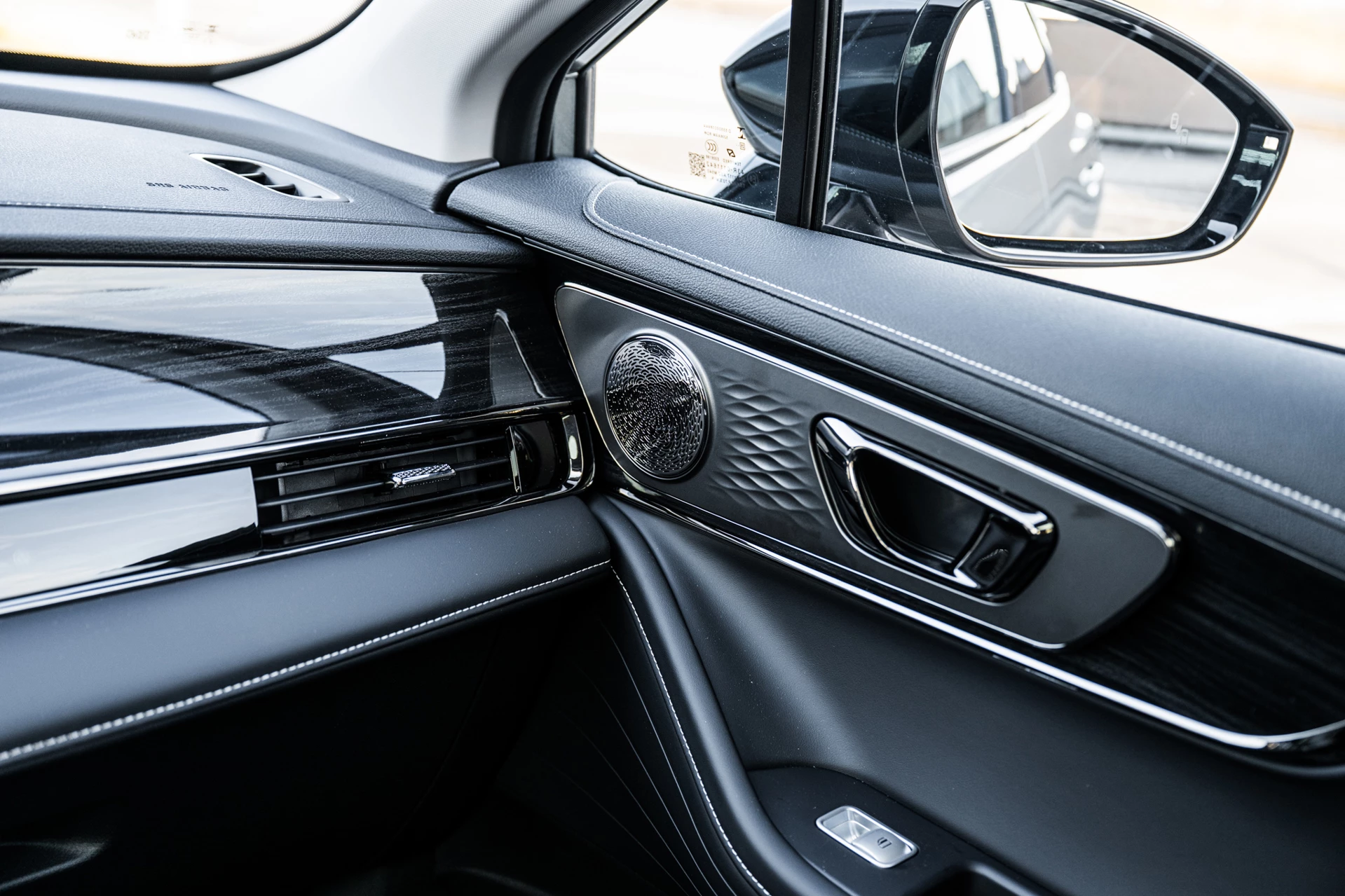 Hoofdafbeelding Omoda 5 SHS